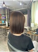 首元すっきりパツっとボブ