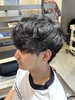 ノイセル(Noisyle)&nbsp;ブルーブラックサーフカール刈り上げセンターパートO