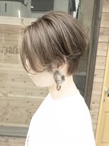 ルーナヘアー(LUNA hair)&nbsp;ハンサムショート 耳掛けショート ハイライトナチュラルベージュ
