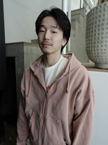 ソーレ(sole)&nbsp;センターパート　刈り上げ無し　ニュアンスパーマ