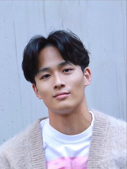 モロコ 神保町 九段下店(moloco)の写真/《短めでも色気をプラス》今トレンドのフェザーパーマで、雰囲気のある印象に仕上げます＊[神保町/メンズ]