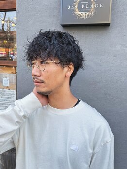 サードプレイス(3rd PLACE)の写真/美容師免許と理容師免許を取得したWライセンスの担当者がアナタにとって素敵なヘアスタイルに導きます。