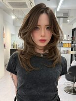 ヴィヴィー 福岡天神店(VIVIE)&nbsp;ハッシュカット×ブリーチなしベージュ