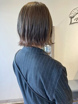 メルト 吉祥寺(melt) 大人小顔切りっぱなし外ハネボブ ベージュカラー 20代30代