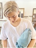 アップバングブロンド