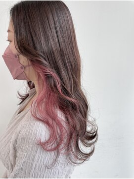 アライブ キチジョウジ(ALIVE Kichijoji) 韓国風インナーカラー×ピンク/イヤリングカラー