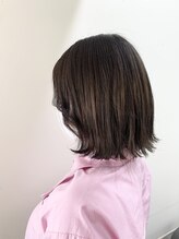 ヘアーメイク ラウラ(Hair+Make RauRa) ぱつっと切りっぱなしボブ