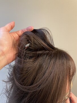 ニード(need) ラベンダーグレージュ