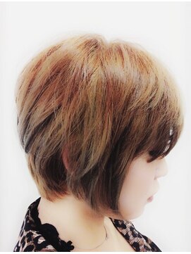 ヘアーデザインエスケープラス(HairDesign SK Plus) ハイトーンショートボブ@30代/40代/50代