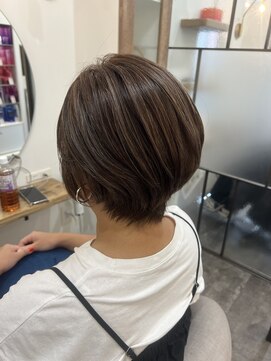 シア 新小岩店(SHEER) くびれショート×白髪活かし