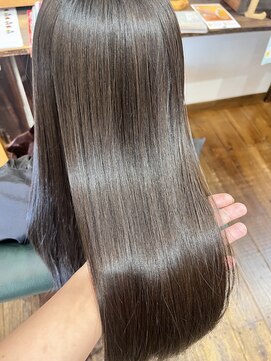 ル コワン ククー(Le coin coucou) 酸性ストレート