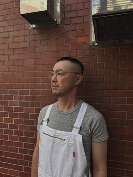 カムレイドフォーライフ(COMRADE 4 LIFE) スキンフェードクロップ　担当松尾