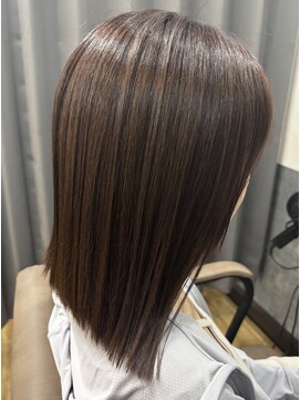 切りっぱなしボブ