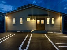 落ち着いた癒しのサロン。