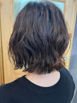 切りっぱなしパーマボブ