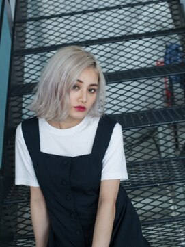 エマージュ 新宿(Emerge) 透け感外ハネボブ