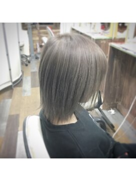 ヘアースペース 練馬店(hair space COCO) ミルクティーシルバー