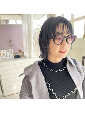 シー(SEE.) ウルフボブ×ネイビーカラー