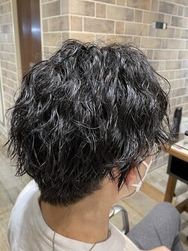 ネオリーブエム(Neolive em;) メンズパーマ　ツイストスパイラル