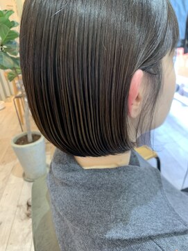 アントミ(...and tomi) ボブ