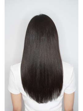 ルフュージュ バイ プロデュース 相模大野店(Refuge by Produce) 暗髪/レイヤーカット/長めバング