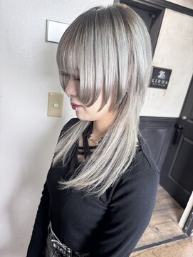 リルア 博多(LIRUA) 韓国風ロングウルフカット/ハッシュカット/クラゲウルフ