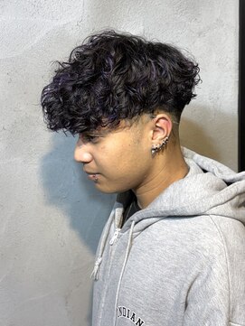 ニアウ 高崎店(Niau) MEN’S HAIR/サーフカール/刈り上げセンターパート/群馬高崎