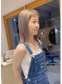 ミルクティーベージュバングカットケアブリーチハイトーン渋谷駅