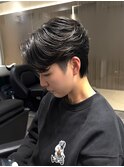 ツーブロックセンターパート毛流れパーマ