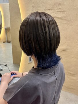 ウリ 横浜(uli) インナーブルー×クラゲウルフカット