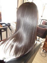 コア フィール ア デイ(COIFFURE A DAY)&nbsp;【見附今町M3D】さらさらロング