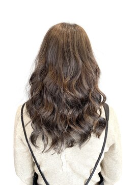 アヤナ バイ アヤラ(ayana by ayala) オシャかわモノトーン［浦安 新浦安 葛西 南行徳］