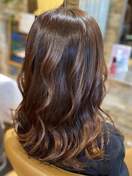 ブランボーテ(BLANC beaute) 大人可愛い。ゆるふわパーマ＋カラー