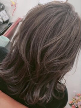 イツモ(24/7 itsumo) カット・カラー