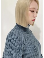 ルーム(Loom.)&nbsp;ホワイトブロンドボブ