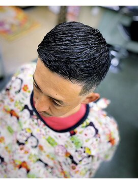 バーバーショップイシカワ(BARBER SHOP イシカワ) スキンフェードアップバングスタイル
