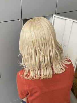 ノートエートル 西金沢(Nought etre) ブリーチ10代20代30代ブロンドカラー