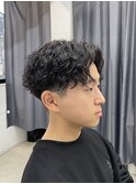 【スパイラルパーマ】【センターパート】【メンズパーマ】