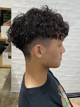 ザデイトウキョウ 表参道 青山(THE DAY TOKYO) ショートスペインカール