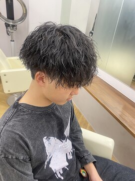 アレス バイ シカ 神戸三宮元町店(ALLES by Cica) 波巻きツイストスパイラルパーマツーブロック刈り上げ