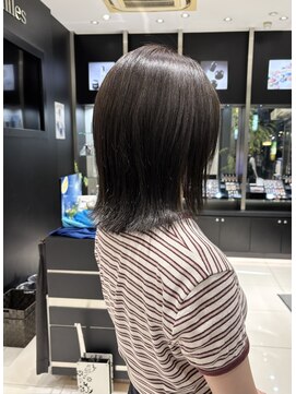 エアー 銀座タワー(AIR) くびれヘア/オリーブグレージュ