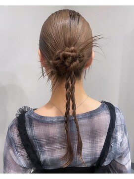 スート(suit.) トレンドのカチモリアレンジ