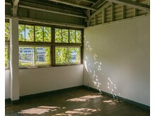 ヒト(H(y)to)の雰囲気（やわらかな光に包まれる、上質なひととき。）