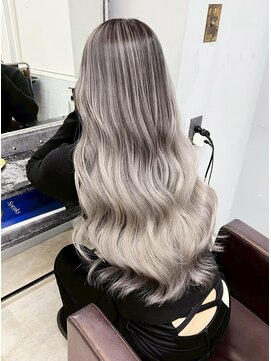 オズ 郡山駅前店(OZ) 郡山で話題の髪質改善周りと差がつくラベンダーグレージュカラー