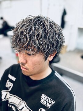 マジック 関目店(magic) ホワイトメッシュ×波巻きパーマ