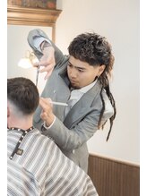 モーリーズバーバーショップ 北浜本店(MORLY’s Barbershop)&nbsp; YUTA 