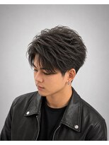 レジットブライト カナザワ(LEGIT BRIGHT KANAZAWA)&nbsp;刈り上げセンターパート/波巻きツイストスパイラル/金沢
