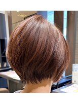 ジャパン ホンテン(JAPAN HONTEN) 首が長く見える丸みショートボブ