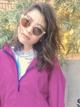 ワール(whirl.) whirl.-ＳＴＹＬＥ　ことりベージュ毛先パーマ