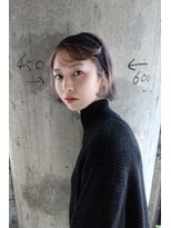 ケイシー(casey)&nbsp;ぷつんとボブ×透け感グラデーションカラー